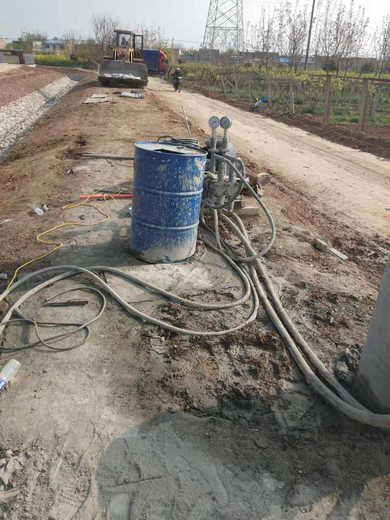 长丰镇顶管注浆